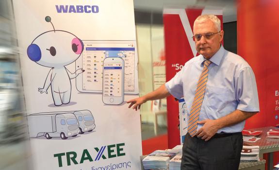 Ο ιδιοκτήτης της εταιρείας ΑΡΙΩΝ Α.Ε.Β.Ε., κ. Ίων Φωστηρόπουλος, μας εξηγεί τα οφέλη του συστήματος διαχείρισης εταιρικών στόλων, TRAXEE της WABCO, του οποίου το υλισμικό (hardware) και η ετήσια συνδρομή, κοστίζουν 240 ευρώ (Standard Pack).